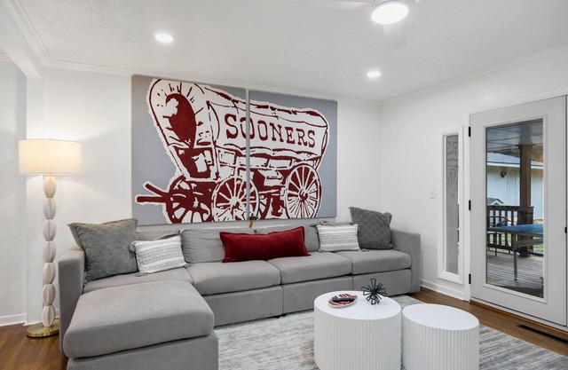 Newly Renovated 4BR Home Near OU Stadium, Greek Row & Campus Life!