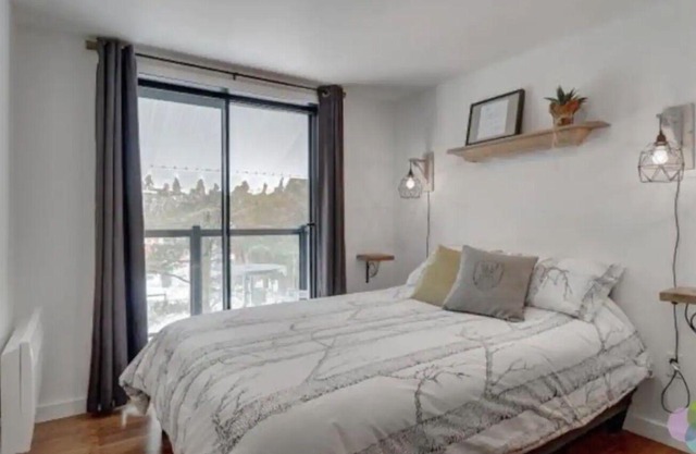 Newly renovated 5 star Chalet only 5 min to Mt Orford! Come ski, hike & bike !