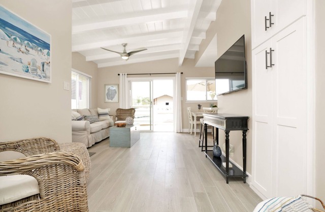 Neu renoviert im Frühjahr 2019 2 Schlafzimmer Upper 2 Schlafzimmer