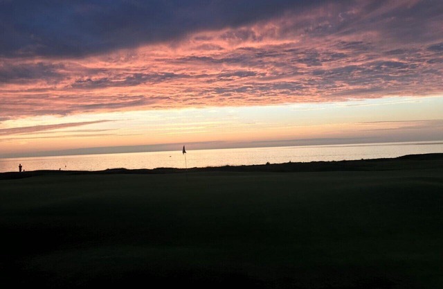 Gegenüber zum Cabot Links Golfplatz