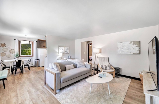 Newly Renovated, Boho-Chic Upper Suite