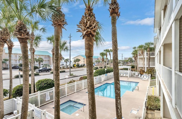 Newly Renovated Condo with Beach Views. Sleep 6 in comfortable beds.