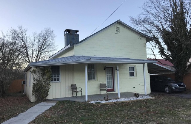 Neu renoviertes Landhaus in der Nähe des Greenbrier River