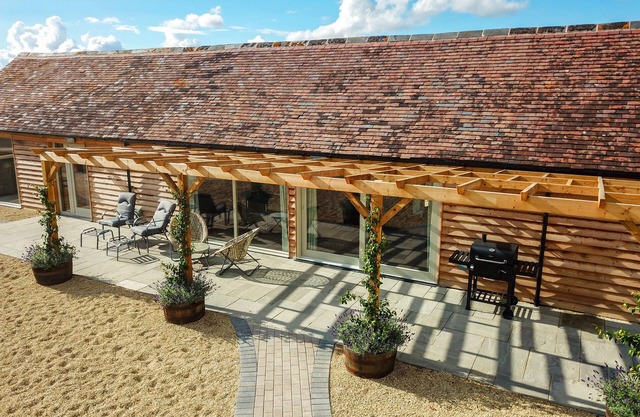 Newly Renovated Dairy Barn on Idyllic Cotswold Farm