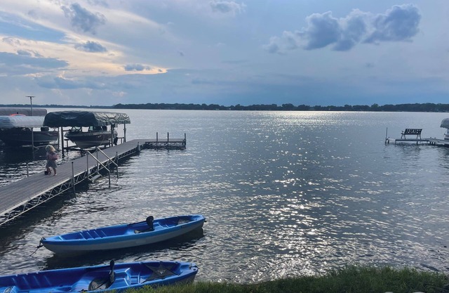 Newly Renovated Diamond Lake Oasis