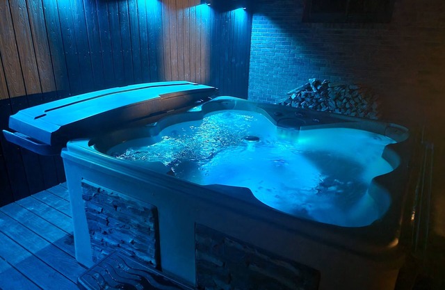 Newly renovated farm home with Hot Tub
