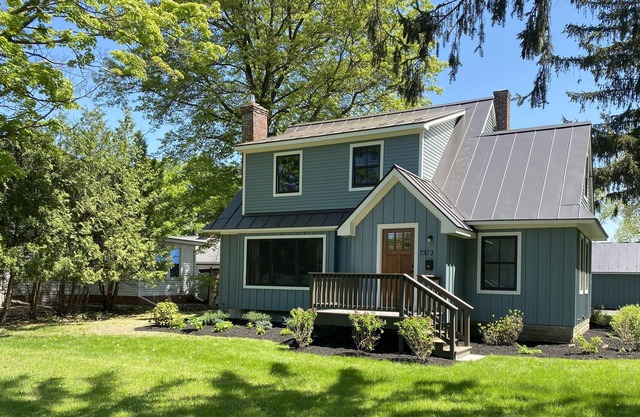 Newly renovated house in the village of Red Hook-close to Rhinebeck and Bard