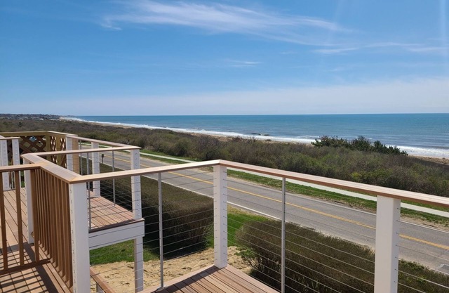 Neu renovierte Montauk Oceanfront Condo Schritte zum Strand, Angeln, Golf & Stadt!