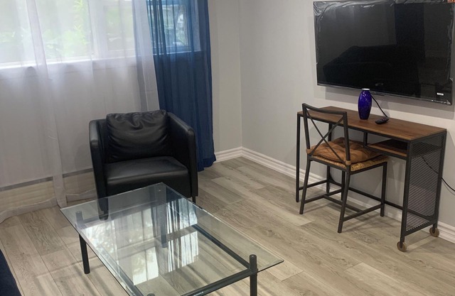 NEWLY RENOVATED NEAR THE LAKE