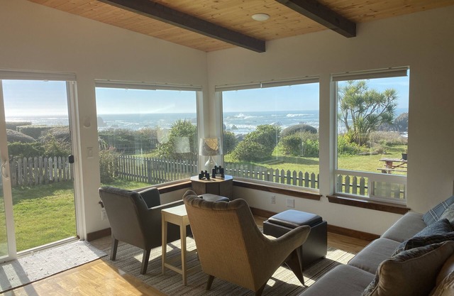 Neu renovierte Oceanfront Beach House