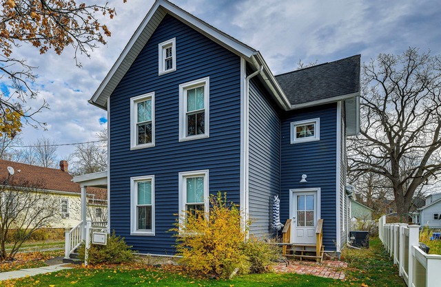 Newly Renovated Private Cottage Near Niagara River