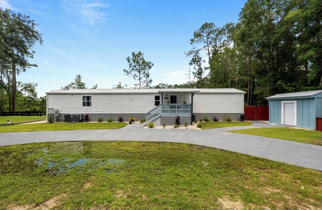 Newly Renovated Retreat - Ideal for Relaxation, Recreation and Nature!