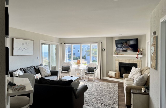 NEWLY RENOVATED Sound Side Condo in Duck!