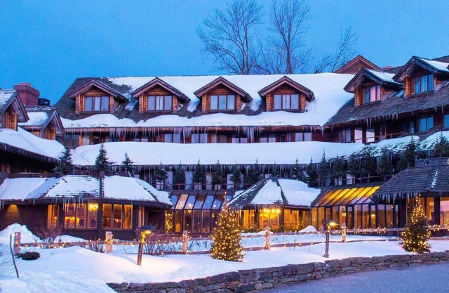 Newly renovated Trapp Family Lodge 2-bedroom Guest House-available Dec 6th-13th