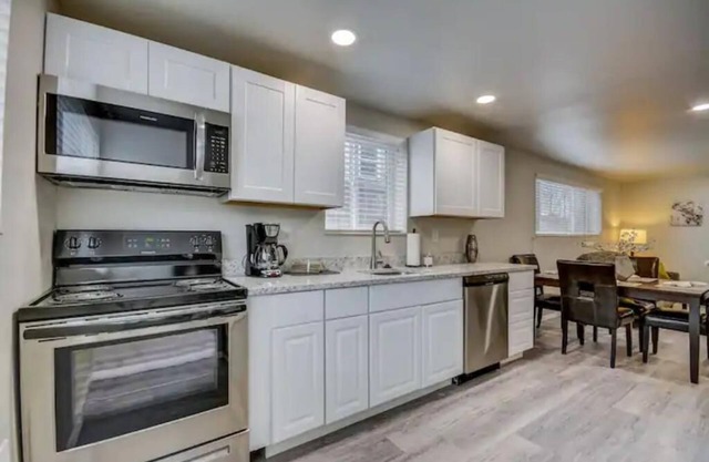 Newly renovated flat with modern finishes near downtown and University of Utah