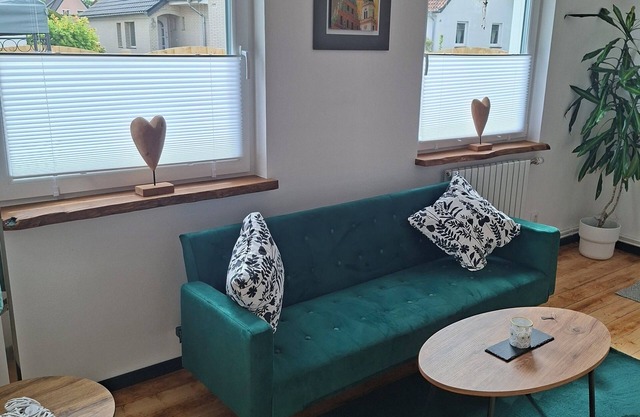 Frisch sanierte Ferienwohnung mit eigenem Garten