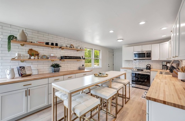 Newly renovated! Walking distance to everything!
