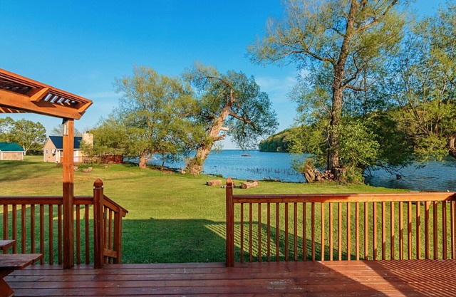Die kürzlich renovierten Waterfront Cottages befinden sich im Prince Edward County
