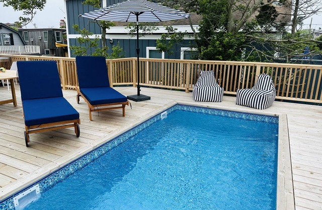 Newly renovated with pool- 2 King ensuite bedrooms plus 2 Queen bedrooms
