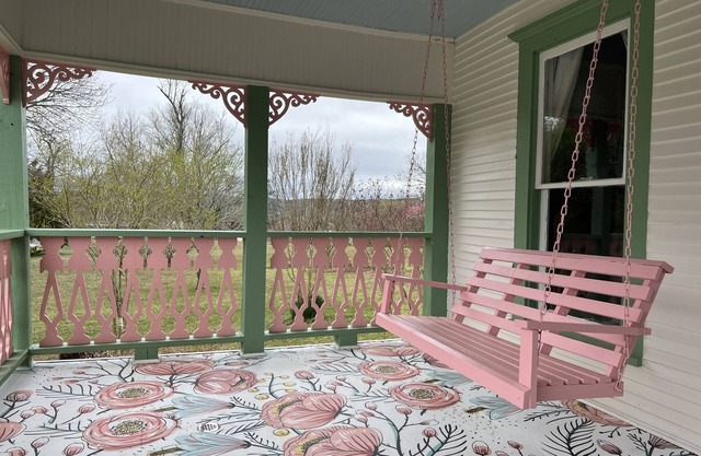 Newly restored 1910 Ozark Mountain Dogtrot Cottage