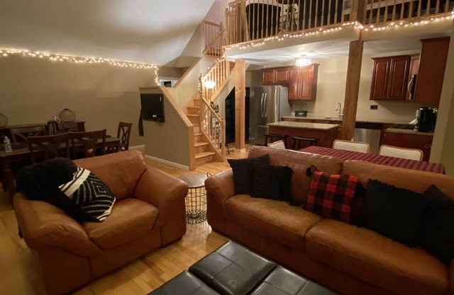 Newly updated - perfect for large/multiple families 3 miles to ski at Belleayre