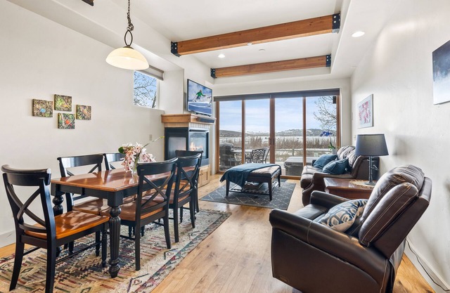 Newpark, Close to ski resorts and restaurants, Amazing Views, Private hot tub