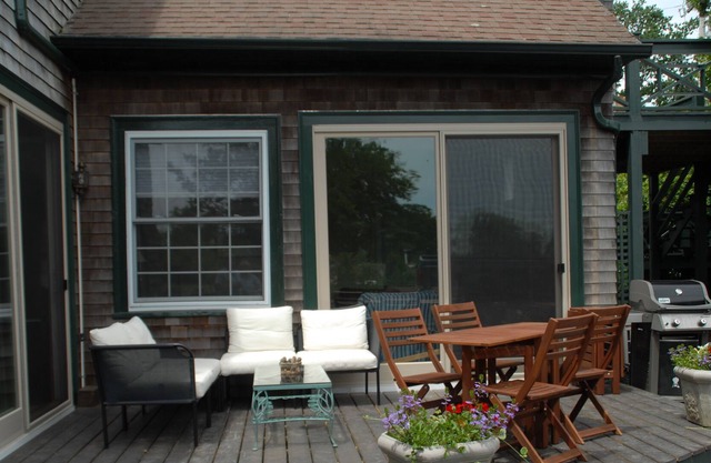 Newport Historic Carriage House By The Sea,SpaPool