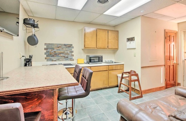 Newton Home w/ Ample Parking 1 Mi to Downtown