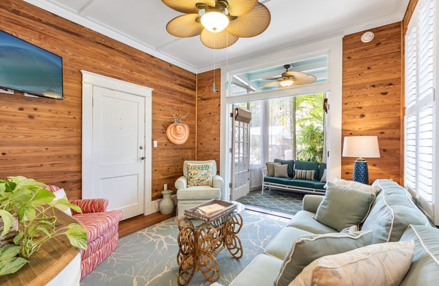 NEWTON'S NEST ~ Adult Only, 1 Bedroom, 1 Bath Condo w/ Shared Pool!