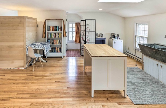 Newtown Vacation Rental: 36 Mi to New Haven