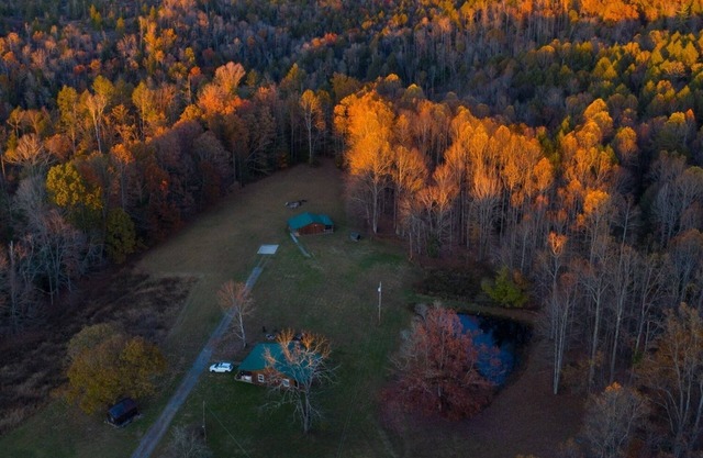 Fern Creek Cabins @ New River Gorge, Abgeschieden, Wildwasser, Wandern, Whirlpool.