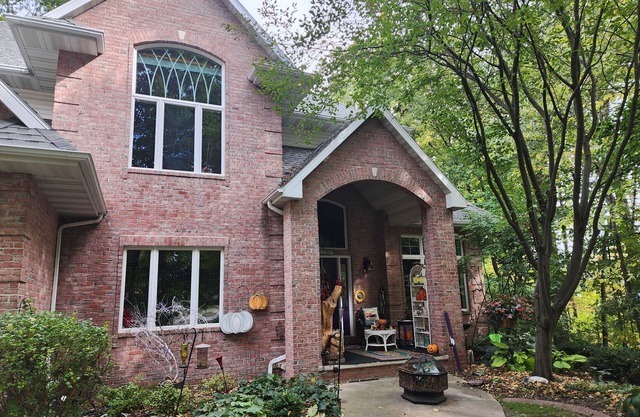 NFL Draft - 4-bedroom 2 1/2 bath estate 22 miles to Lambeau Field - Kaukauna, WI