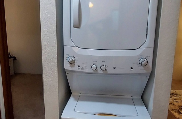 Nice 2-bedroom apartment in Burien