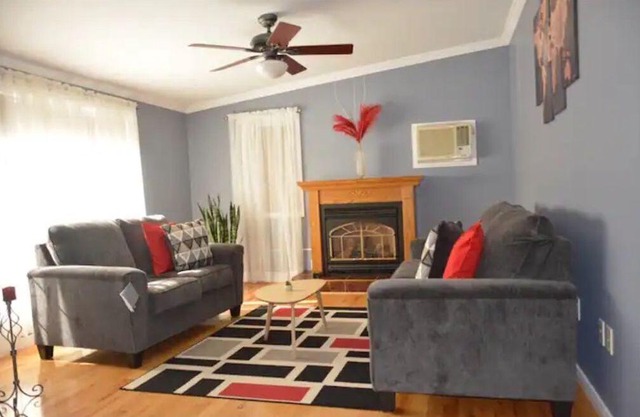 Nice 2-bedroom bungalow, handicap friendly