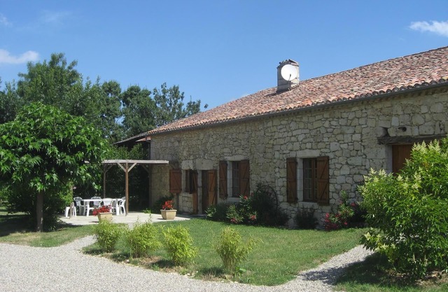 Schönes 5-Sitzer Ferienhaus mit Pool in Plieux (Gers, Gascogne)