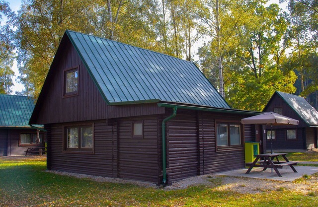 Herrliche Wohnung in einem Ferienhaus mit W-LAN, TV, Innenhof, Haustiere erlaubt und Parkplatz