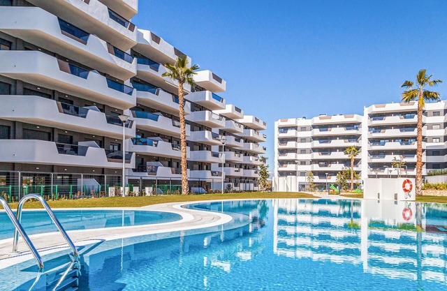 Schöne Wohnung in Los Arenales del Sol