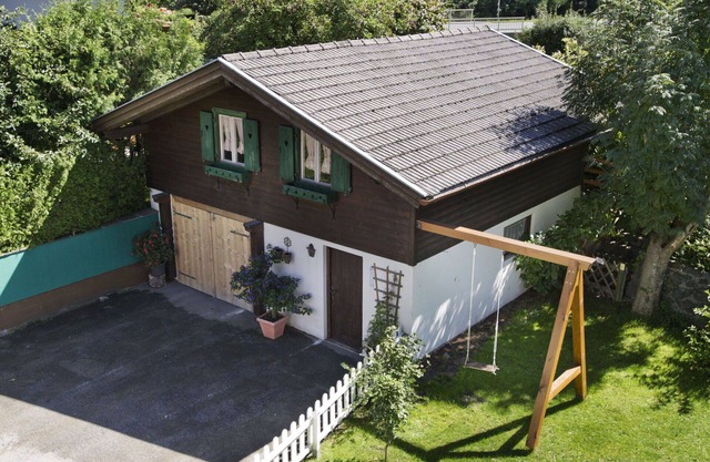 Gemütliche Wohnung in einem Ferienhaus mit W-LAN, TV, Innenhof, Haustiere erlaubt und Parkplatz