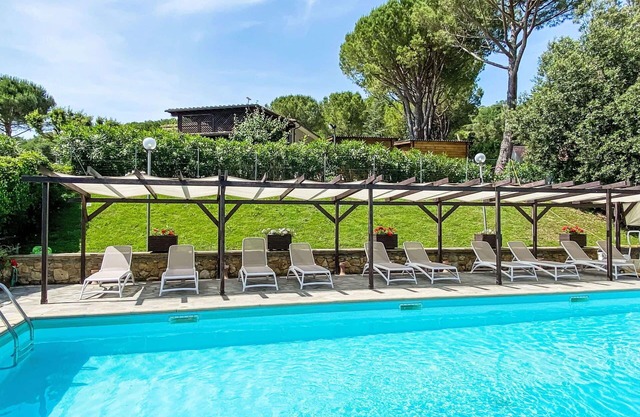 Gemütliche Wohnung für 4 Leute mit W-LAN, Pool, TV, Terrasse, Haustiere erlaubt und Parkplatz
