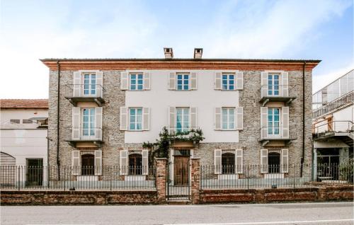 Nice Apartment In Santo Stefano Belbo