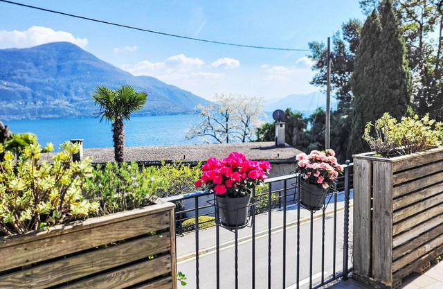 Angenehme Wohnung für 3 Leute mit W-LAN, TV, Terrasse, Panoramablick und Parkplatz