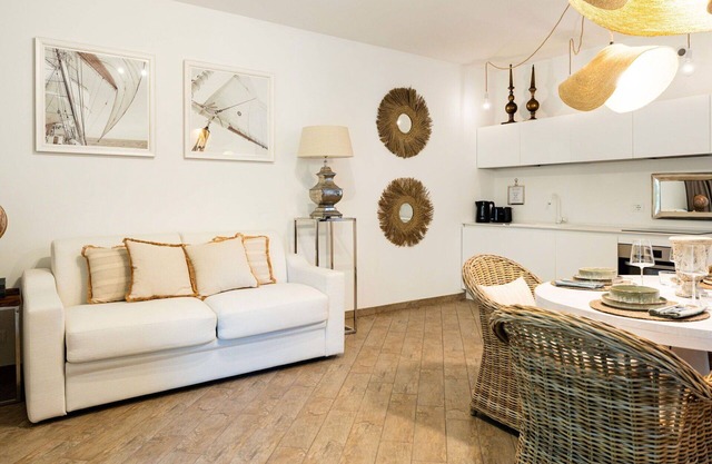 Gemütliche Wohnung für 4 Personen mit Klimaanlage, W-LAN, TV und Parkplatz