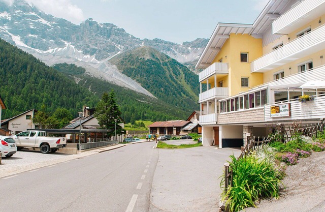Herrliche Wohnung mit W-LAN, TV, Terrasse, Haustiere erlaubt, Panoramablick und Parkplatz