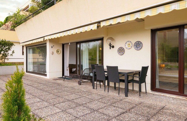 Gemütliche Wohnung für 6 Leute mit W-LAN, TV, Terrasse, Panoramablick und Parkplatz