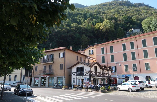 Angenehme Wohnung für 6 Leute mit W-LAN, TV, Balkon, Haustiere erlaubt und Parkplatz
