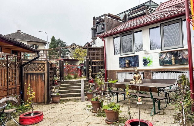 Angenehme Wohnung für 6 Personen mit W-LAN, TV, Innenhof, Haustiere erlaubt und Parkplatz