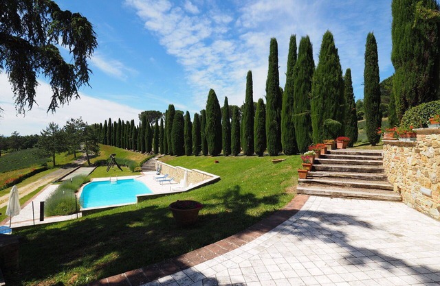 Schöne Wohnung für 6 Leute mit W-LAN, Pool, Panoramablick und Parkplatz, bei San Gimignano