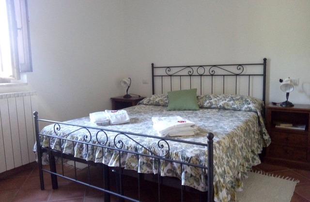 Schöne Wohnung für zwei Personen in der grünen Landschaft von Perugia