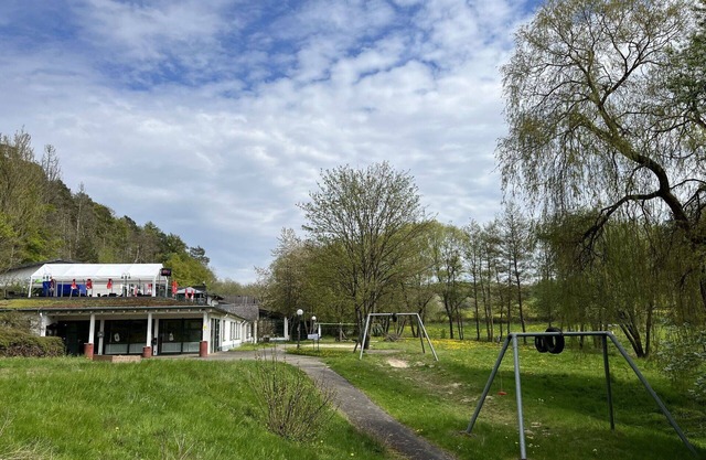 Angenehme Wohnung in einem Ferienhaus für 8 Gäste mit W-LAN, TV, Terrasse und Haustiere erlaubt