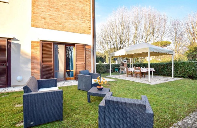 Nice Apartment In Lido Di Camaiore